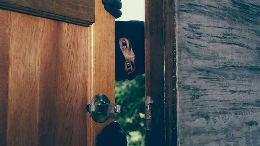 8 Signs Your Neighbor Is Watching You